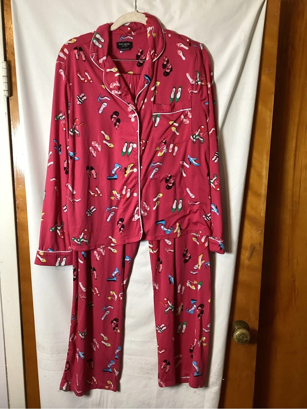 Kate Spade pajama set SZ M cozy ,comfy,lounging around novelty print